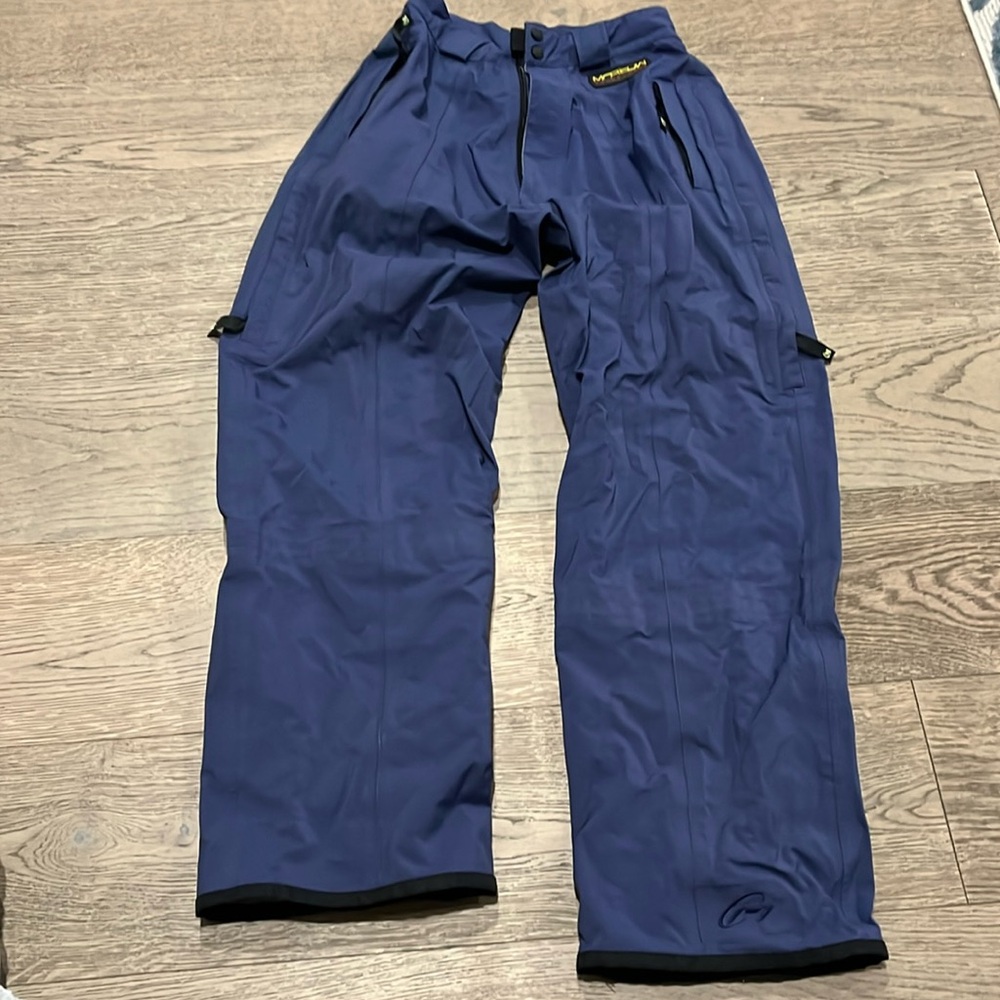 Morrow snow pants